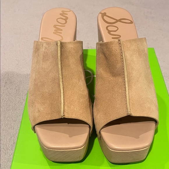 Sam Edelman Tan Suede Studded Platform Clogs - Picture 2 of 3